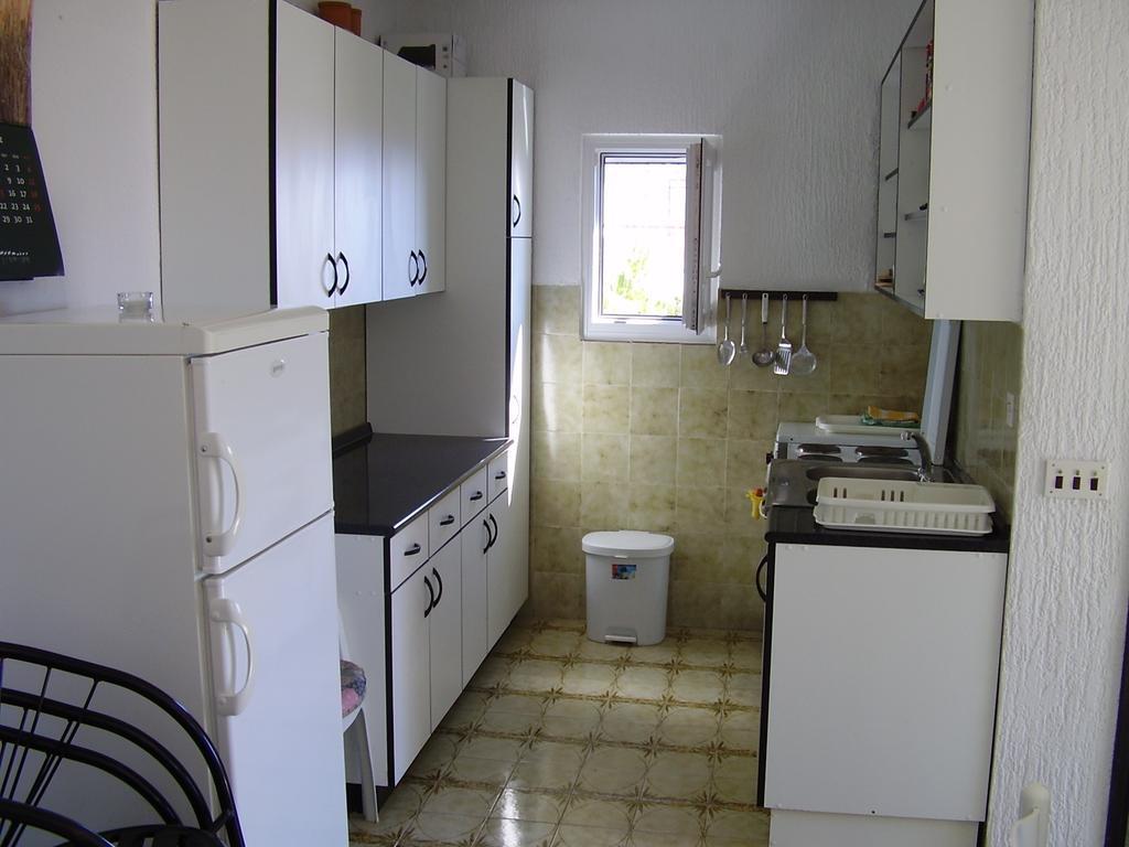 Petar Apartment Omiš Habitación foto
