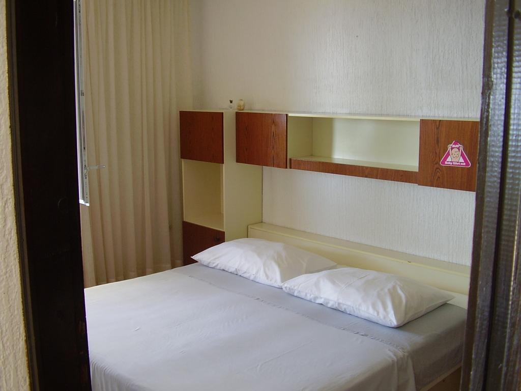 Petar Apartment Omiš Habitación foto